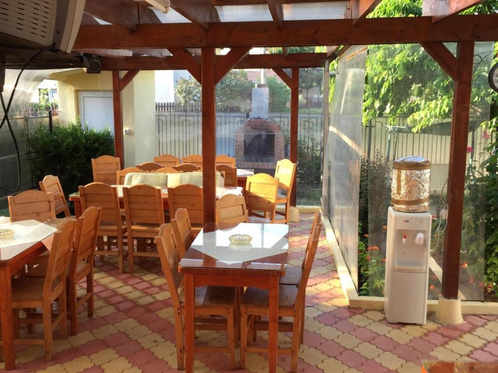 Отель Vila Casa Maria Костинешти Экстерьер фото