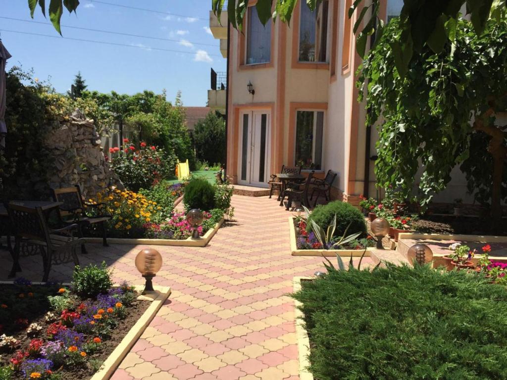 Отель Vila Casa Maria Костинешти Экстерьер фото